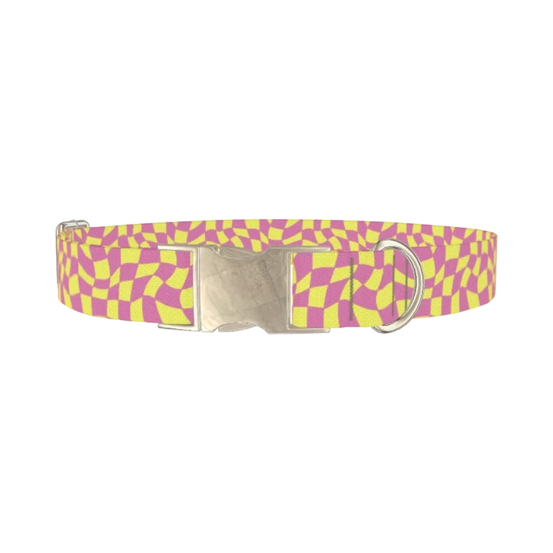 Pink Wavy Check Dog Collar - metal silver
