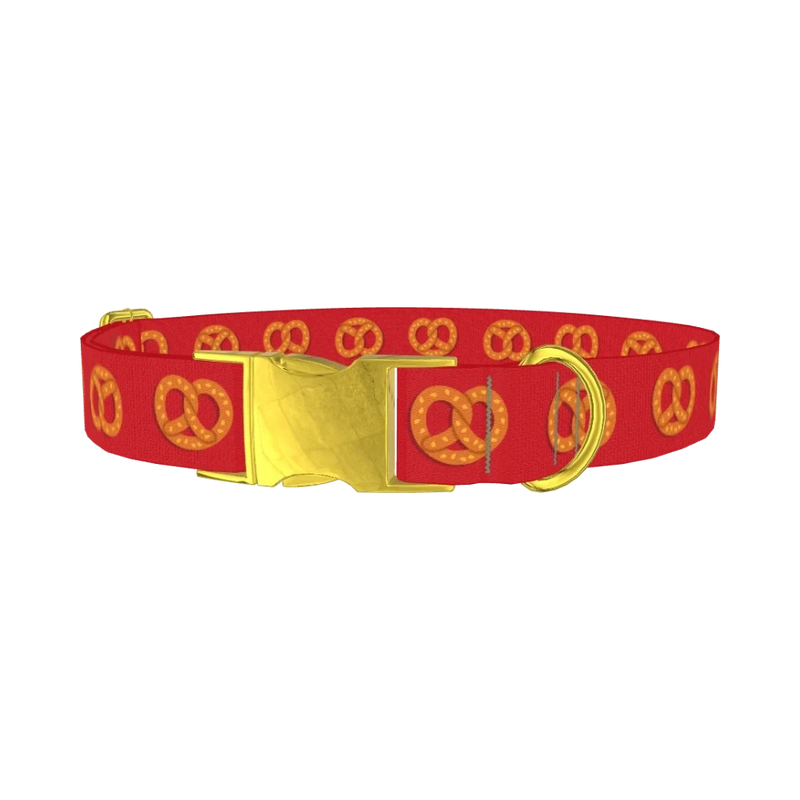 Red Pretzel Dog Collar - metal gold